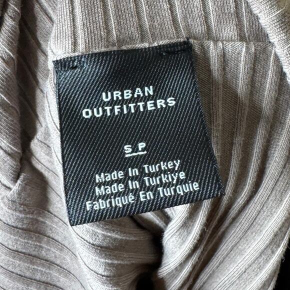 Urban Outfitters Y2K Ribbed Off The Shoulder Top Women’s Size Small - Picture 8 of 10